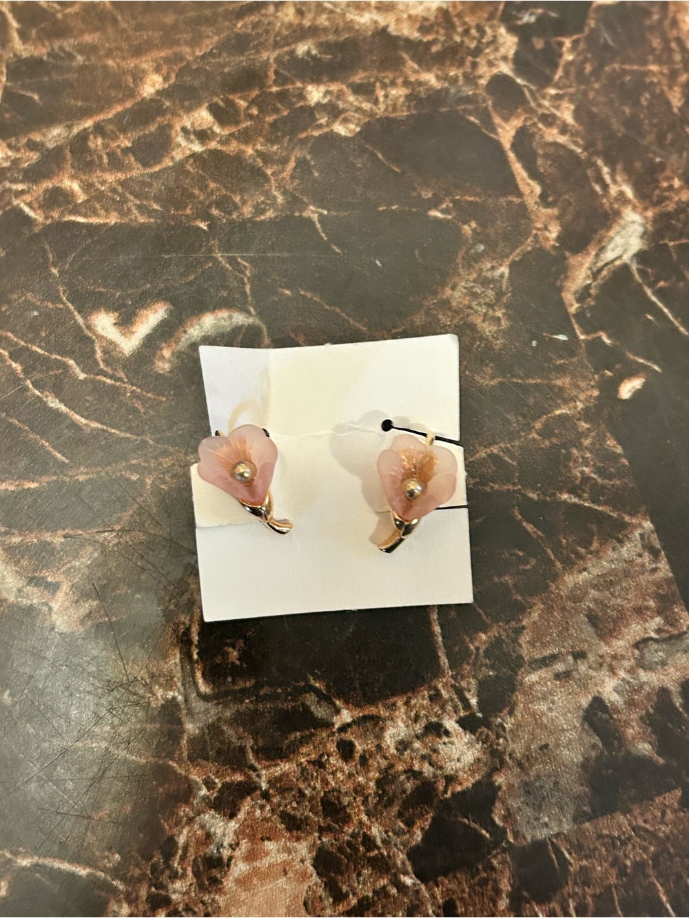 vintage Avon calla lily  clip on earrings